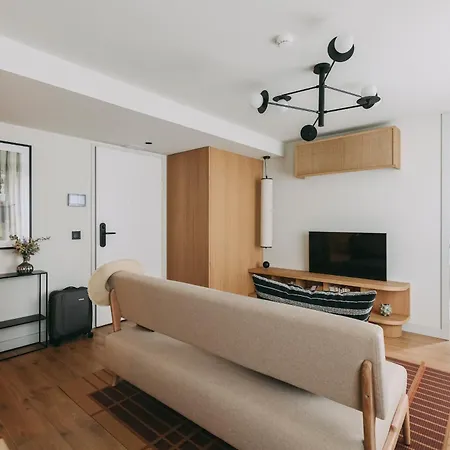705 Prime * Porto